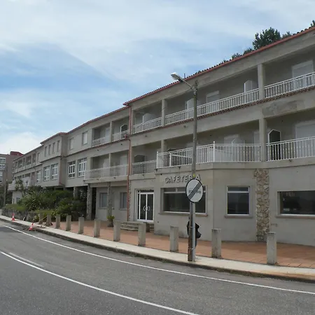 Hotel Rompeolas-3